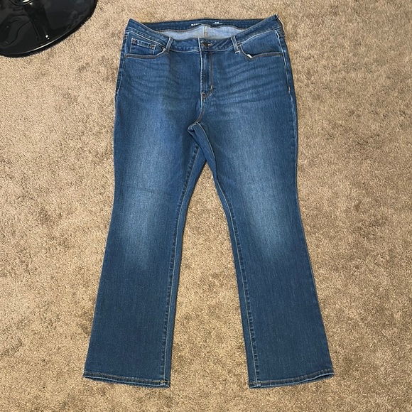 Old Navy Blue Boot Cut Jeans with Stretch - Picture 1 of 3